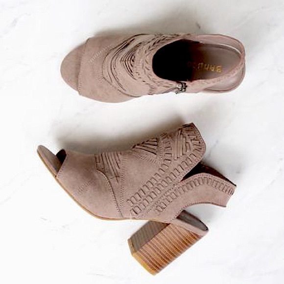 None Shoes - 🌵Cut-out Peep Toe Chunk Heel